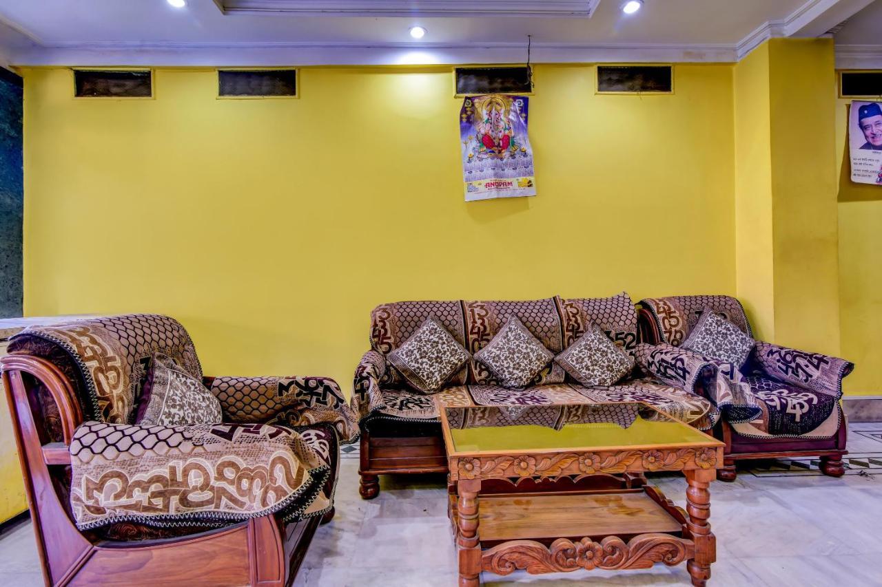 Oyo 63538 Hotel Lotus 1 Khanapara Εξωτερικό φωτογραφία